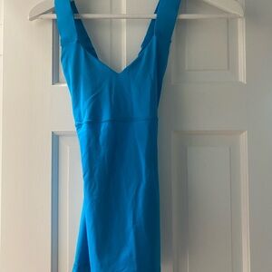 Set of 3 lululemon shelf bra tank tops size M (4-6)
